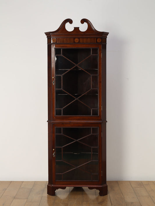 エドウォーディアンコーナーキャビネット