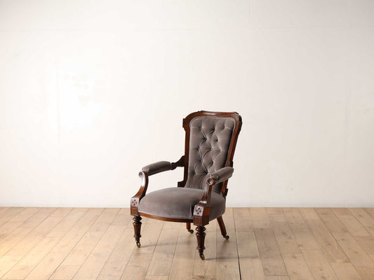 サロンアームチェア