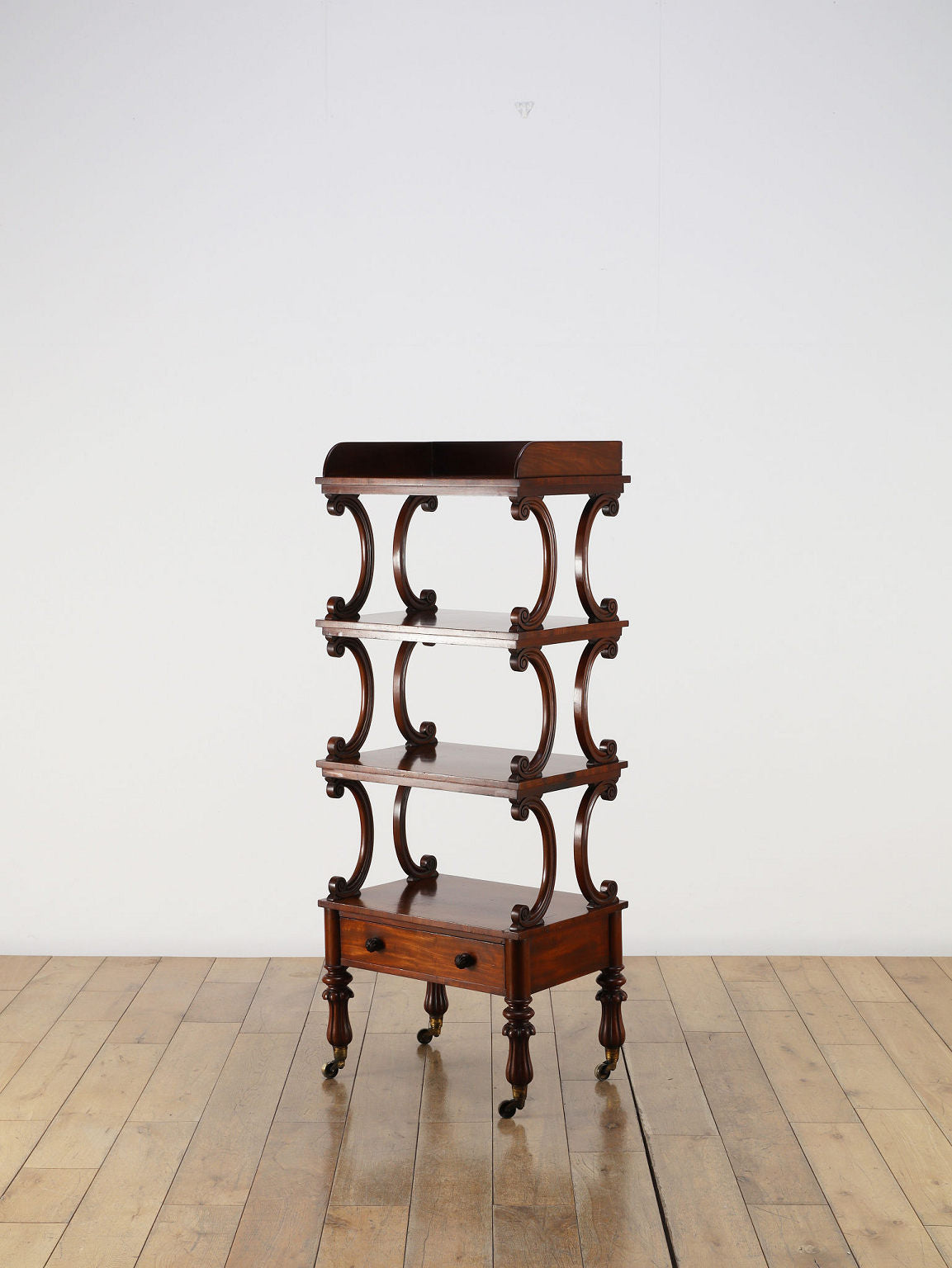 WARING & GILLOW ヴィクトリアンシェルフ | ロイズ・アンティークス