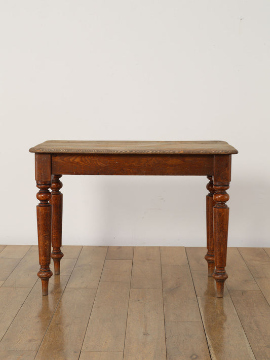 サイドテーブル