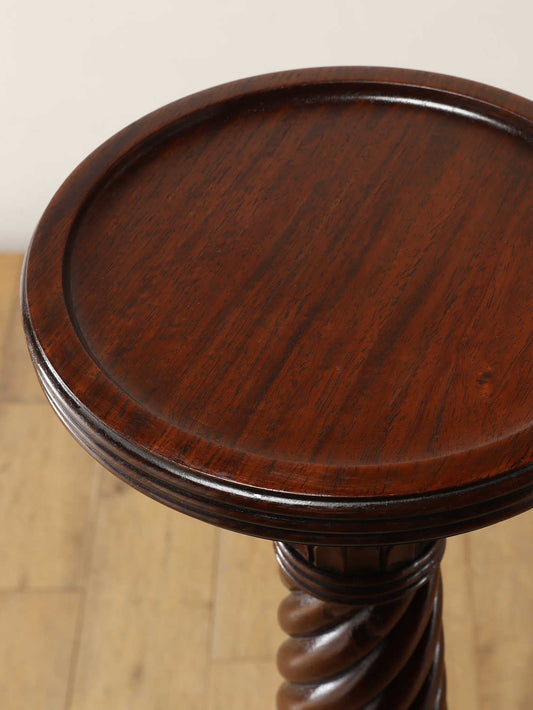 ヴィクトリアンプラントスタンド