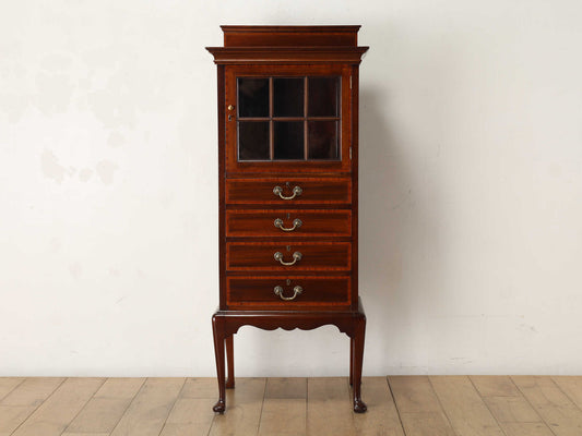 ミュージックキャビネット