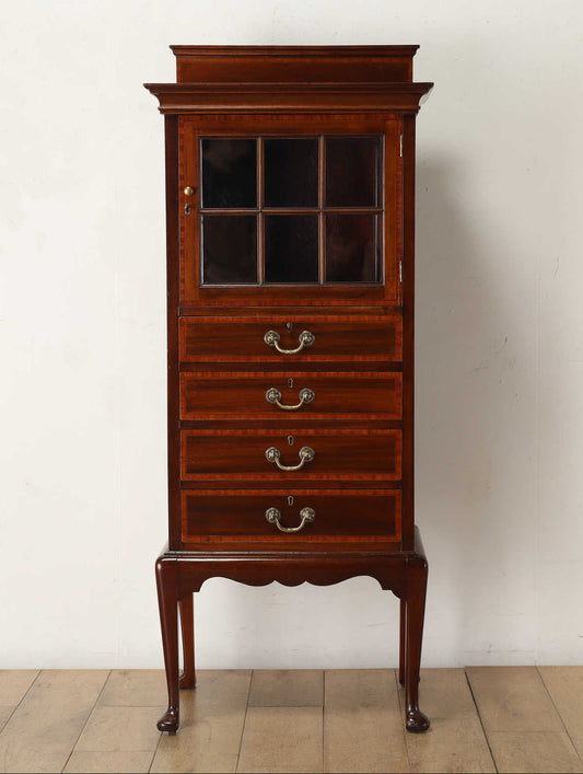 ミュージックキャビネット