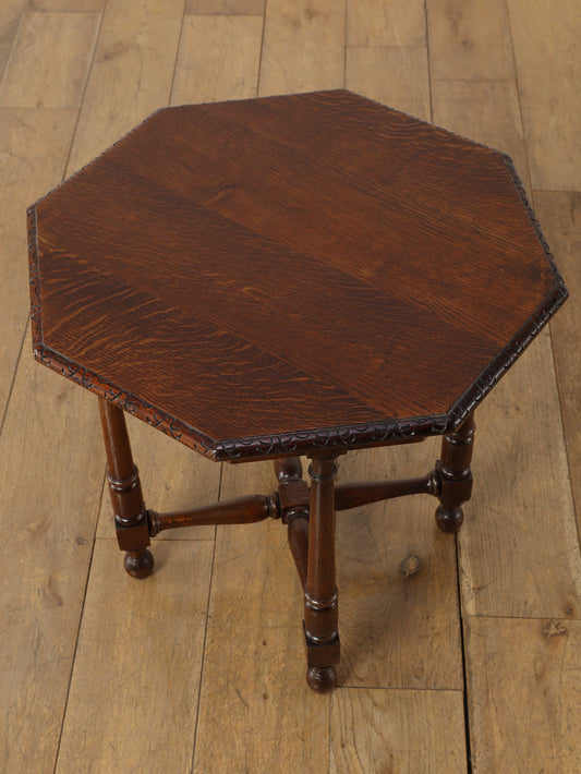 オクタゴンサイドテーブル