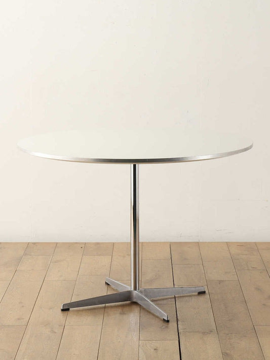 FRITZ HANSEN CIRCULARテーブル
