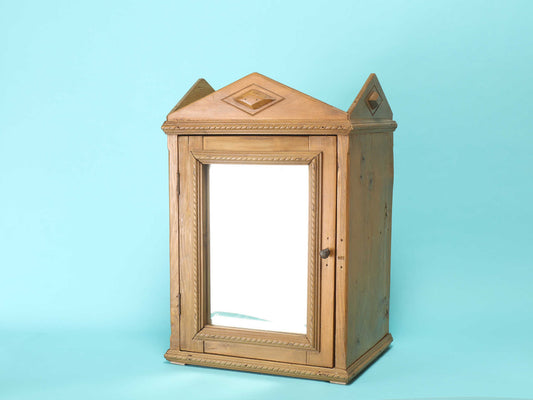 パインキャビネット