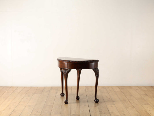 B&Cカードテーブル