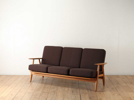 HANS J. WEGNER 3シーターソファ GE240