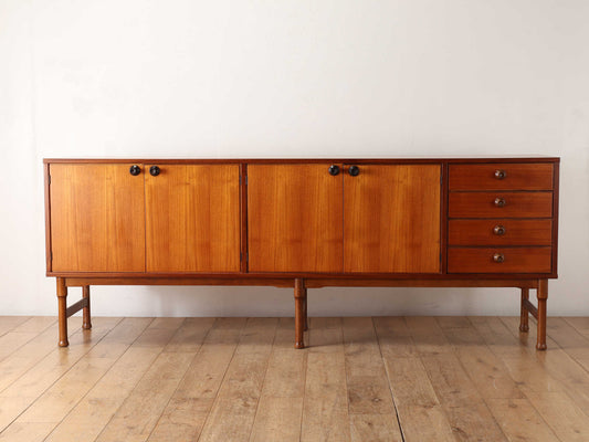 イタリアンサイドボード