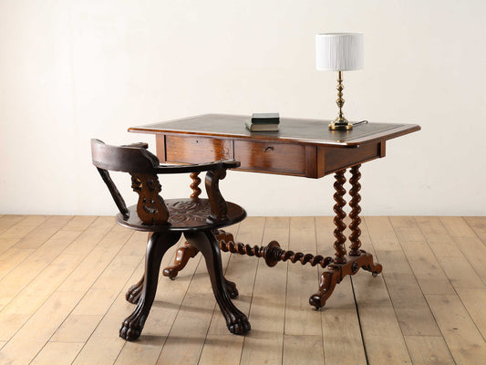 リボルビングアームチェア