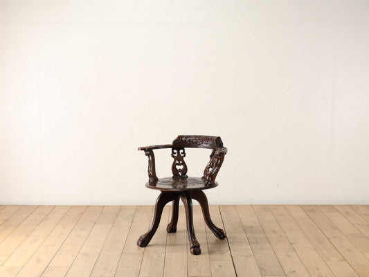 リボルビングアームチェア