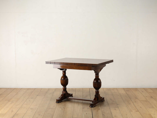 ドローリーフテーブル