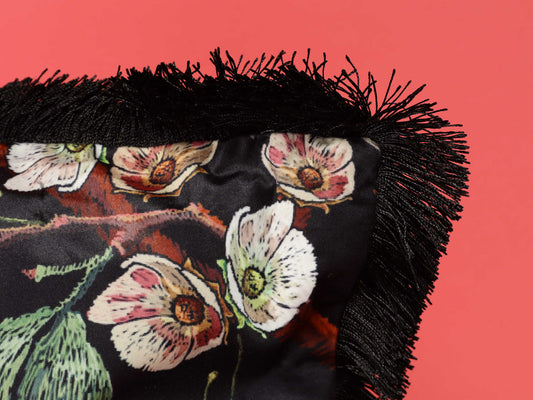 パラダイスバードクッション ブラックフリンジ