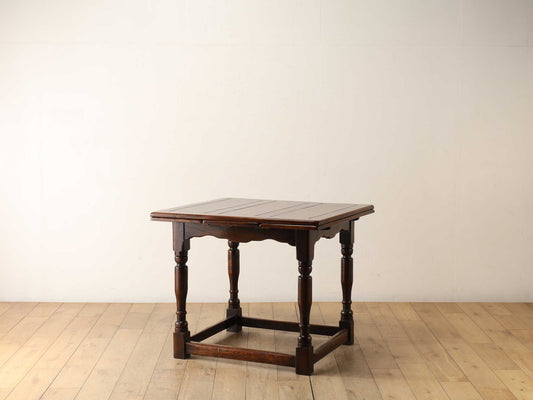 ドローリーフテーブル