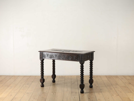 ヴィクトリアンカーブドテーブル