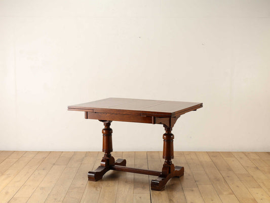 ドローリーフテーブル