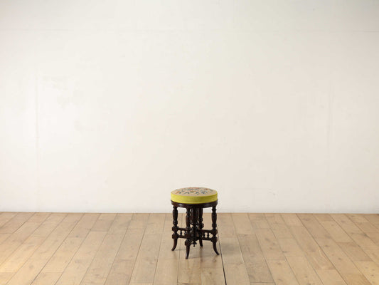 ピアノスツール