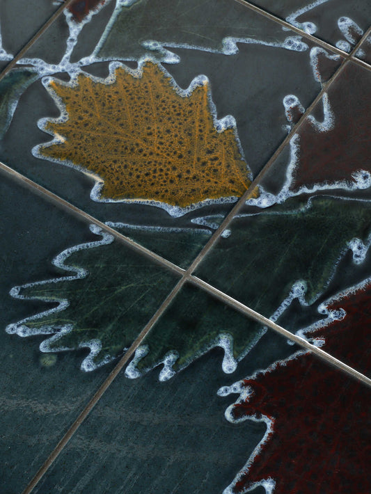 タイルトップコーヒーテーブル