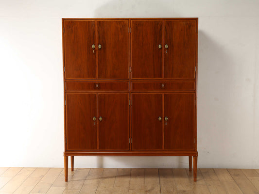 AAGE HERMAN OLSEN キャビネット