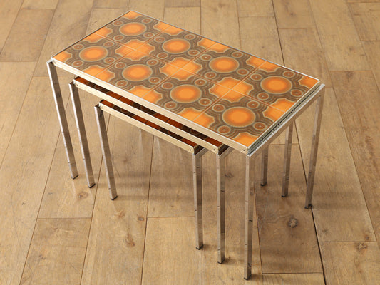 タイルトップネストテーブル