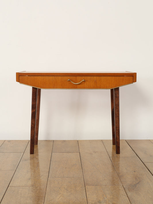 スモールチェスト