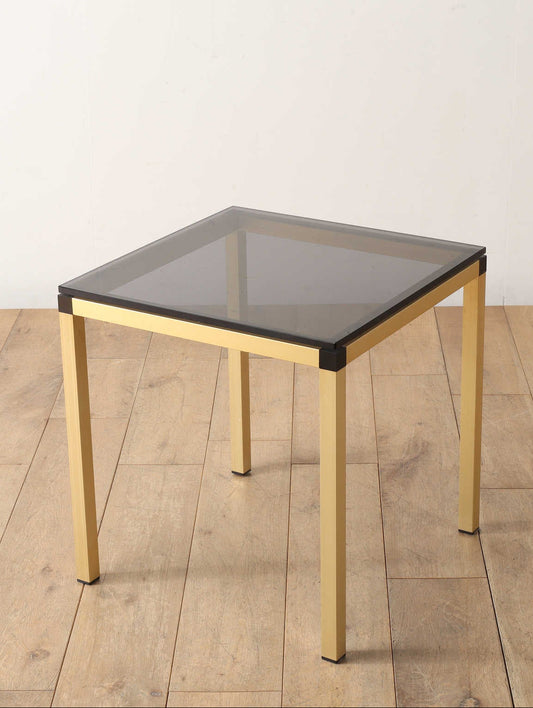 グラストップコーヒーテーブル