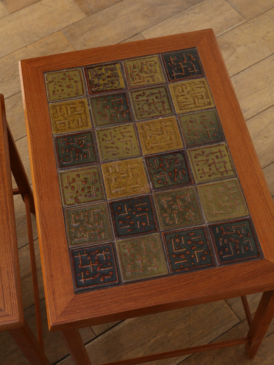 タイルトップネストテーブル