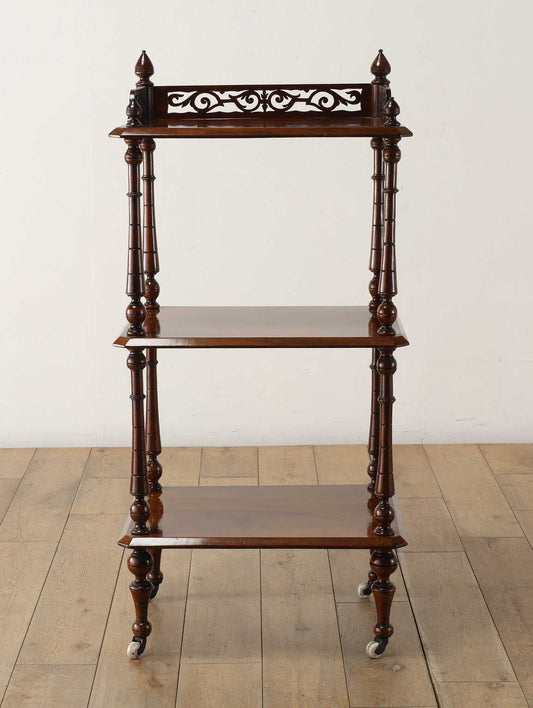 ヴィクトリアンシェルフ