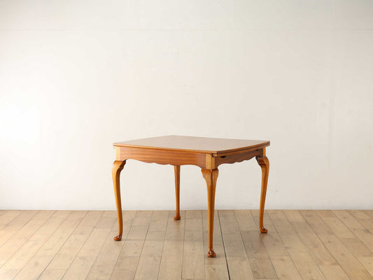 Q/Aドローリーフテーブル