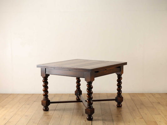 ラージドローリーフテーブル