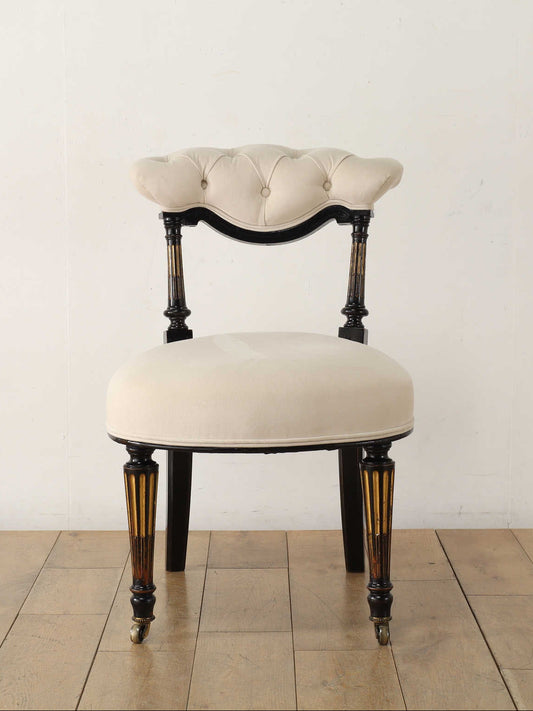 ヴィクトリアンナーシングチェア