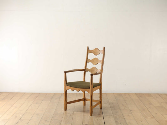 HENNING KJAERNULF アームチェア