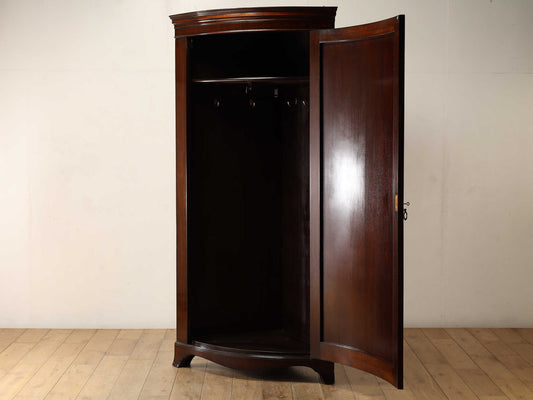 コーナーワードローブ