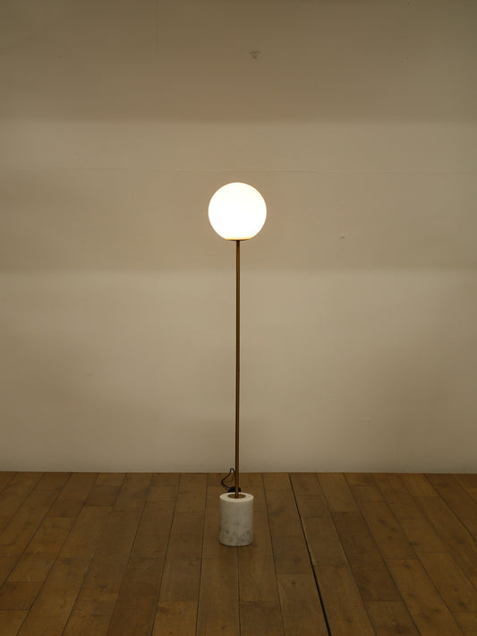 マーブルベースフロアランプ