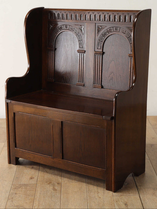 チャーチベンチ