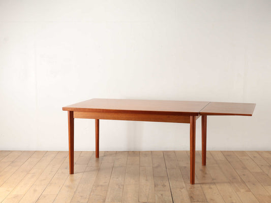 ドローリーフテーブル