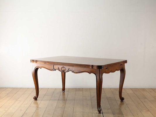 フレンチドローリーフテーブル