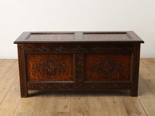 ヴィクトリアンカーブドブランケットボックス