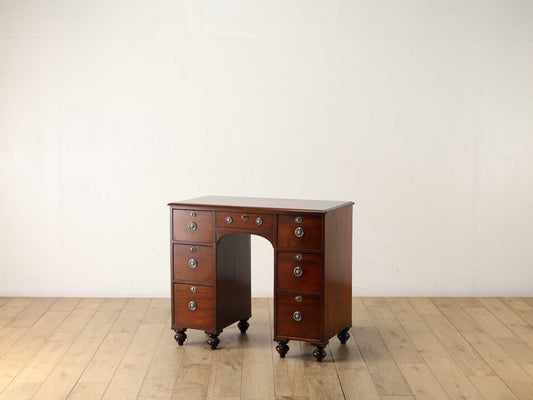 ジョージアンデスク