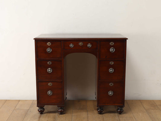 ジョージアンデスク