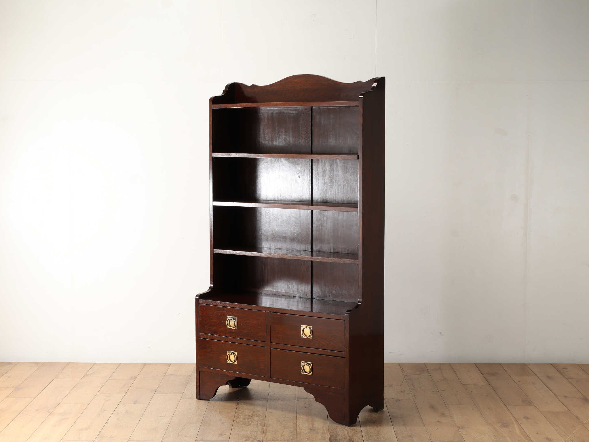 英国アンティーク 本棚 Lloyd’s Antiques ブックシェルフ 英国アンティーク 本棚 Lloyd's Antiques ブックシェルフ