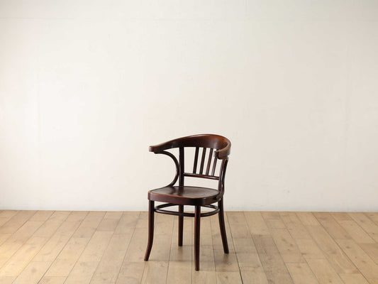 MUNDUS & J.J.KOHN ベントウッドアームチェア