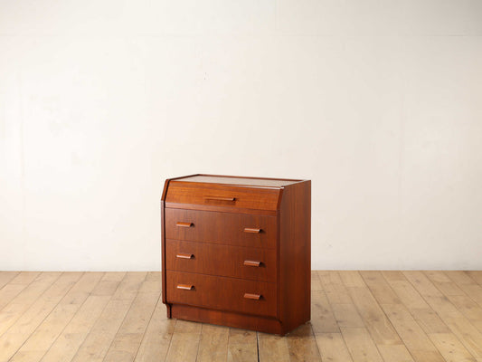 ヴァニティチェスト