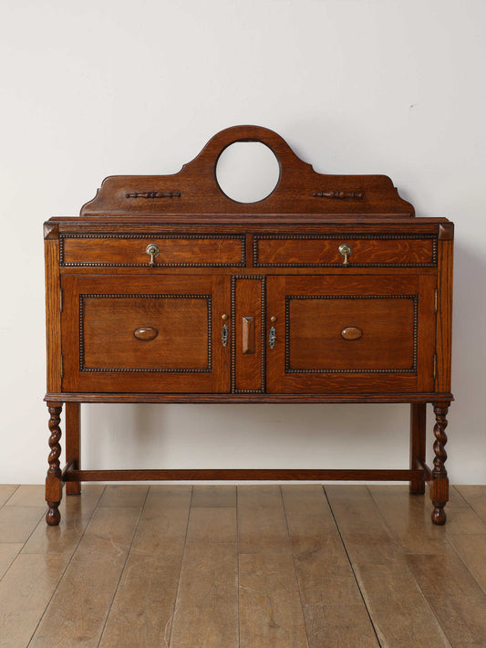 ミラーバックサイドボード