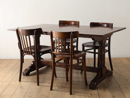 リフェクトリーテーブル