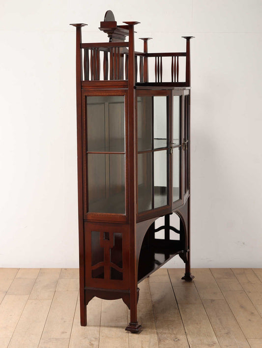 アールヌーヴォーディスプレイキャビネット