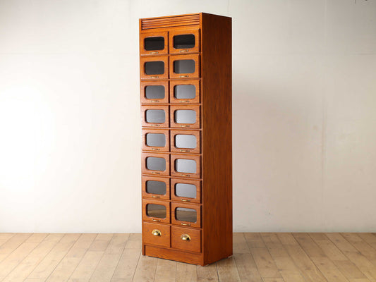 シャツキャビネット