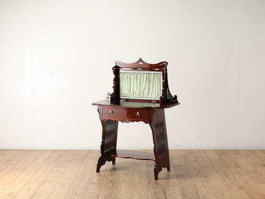 アーツアンドクラフツレザートップライティングテーブル