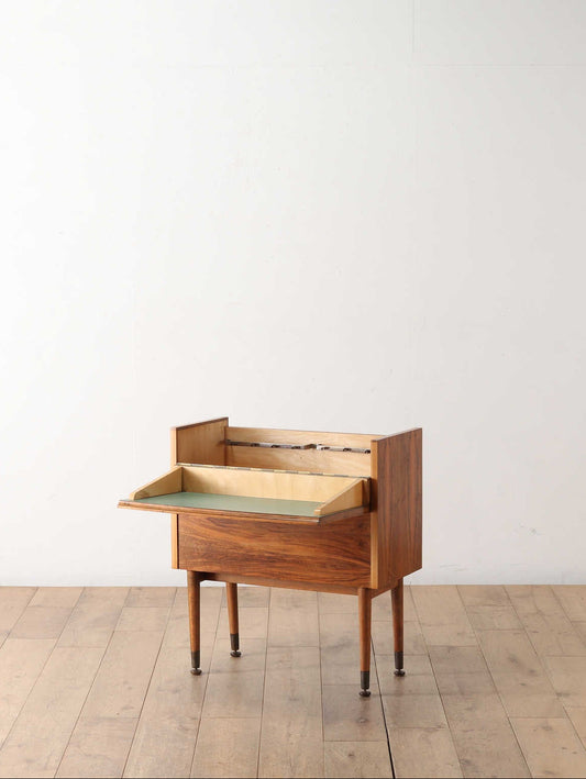 ドリンクキャビネット