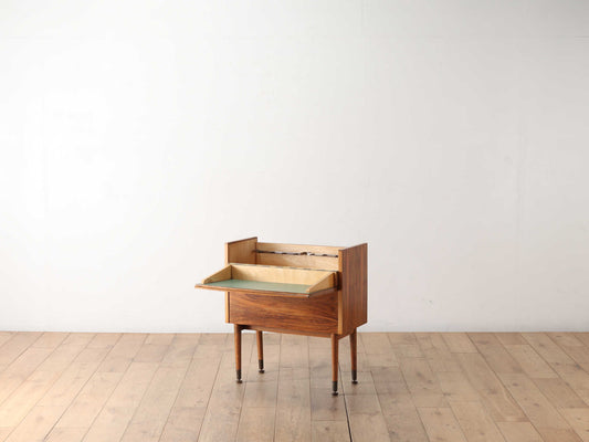 ドリンクキャビネット